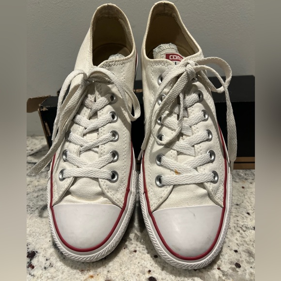 All Star Converse - Picture 2 of 7